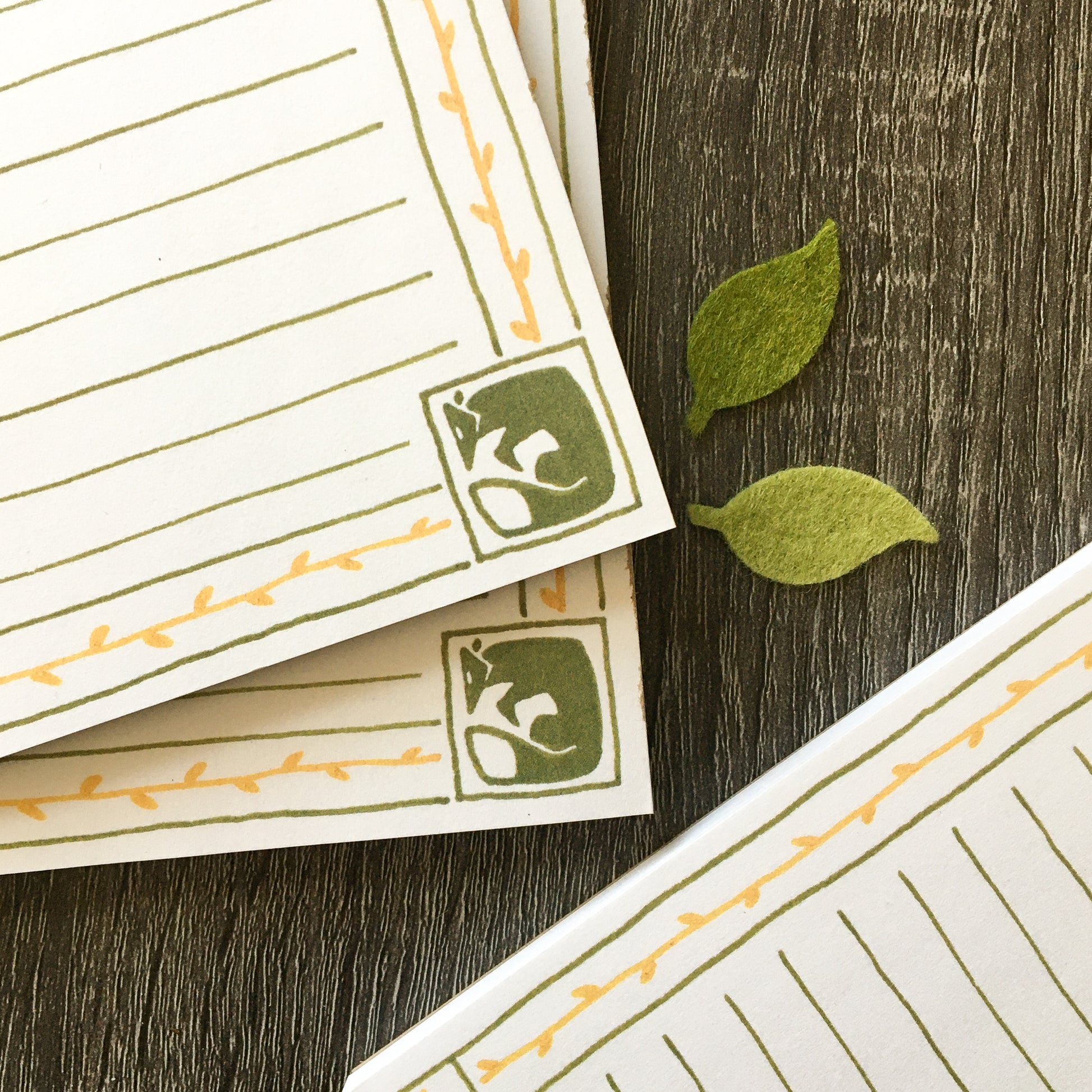 fox and rabbit memo pad